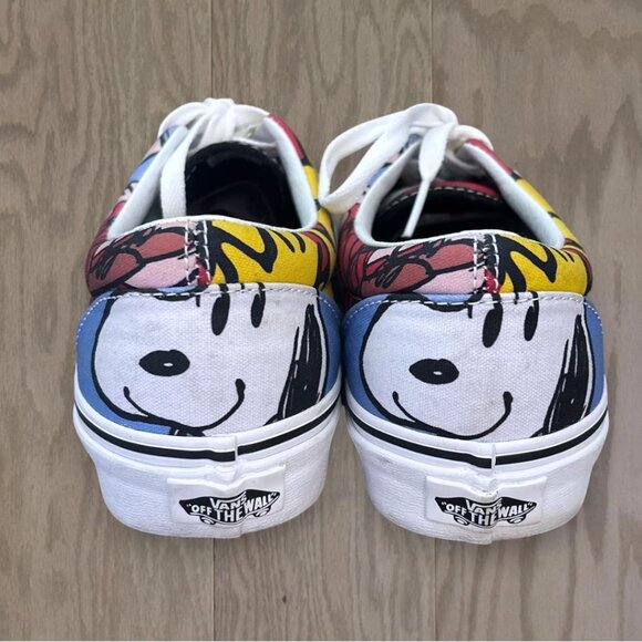 Vans x Peanuts Charlie Brown Snoopy Linus Cartoon Low Top Sneakers Women’s 7 - Picture 4 of 10